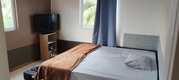 À vendre, charmant triplex situé dans une résidence sécurisée à Grand Gaube