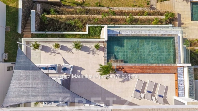 Exceptional penthouse with private pool and breathtaking views over the Northern islands (Sole Mandate)