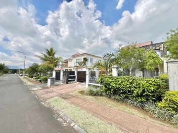 3 Bedroom Townhouse, Duplex