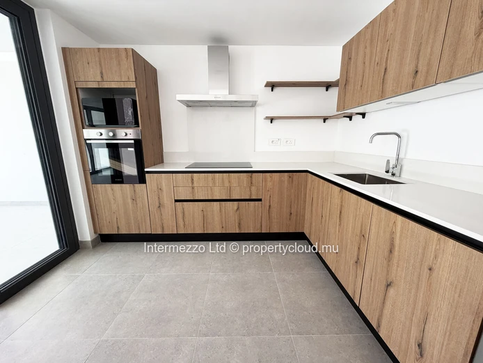Appartement 3 chambres 147m² à Péreybère – 590 000€ | Livraison imminente | Plage privée à pied | Finitions haut de g...