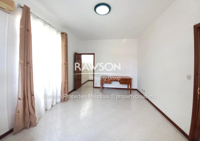 Belle Maison De 4 Chambres | Grand Jardin | À 10 Min À Pied De La Plage | Pointe Aux Canonniers