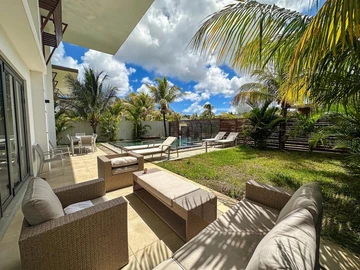 4 Bedroom Villa