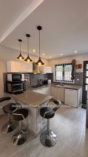 Modern triplex for rent - Walking distance to Flic en Flac beach