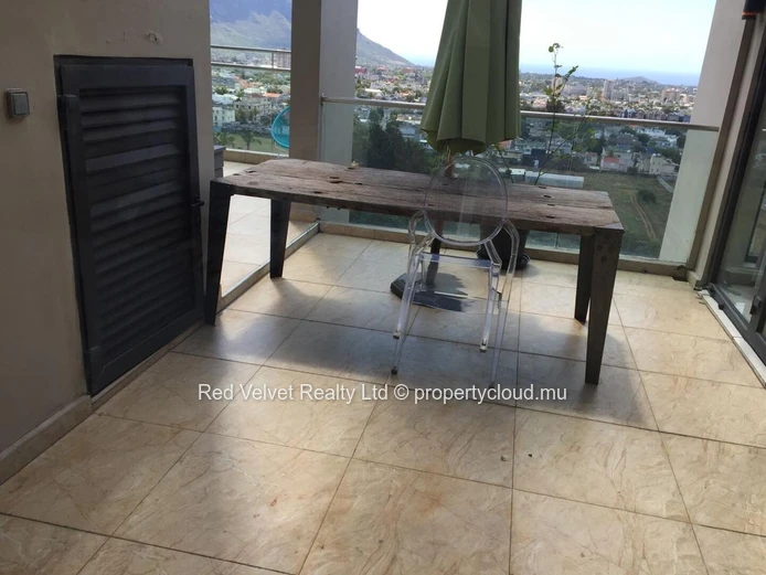 Penthouse de luxe de 4 chambres à louer à Sodnac, Quatre Bornes