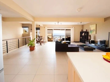 4 Bedroom Townhouse, Duplex