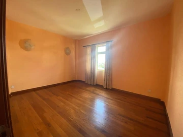 4 Bedroom Apartment