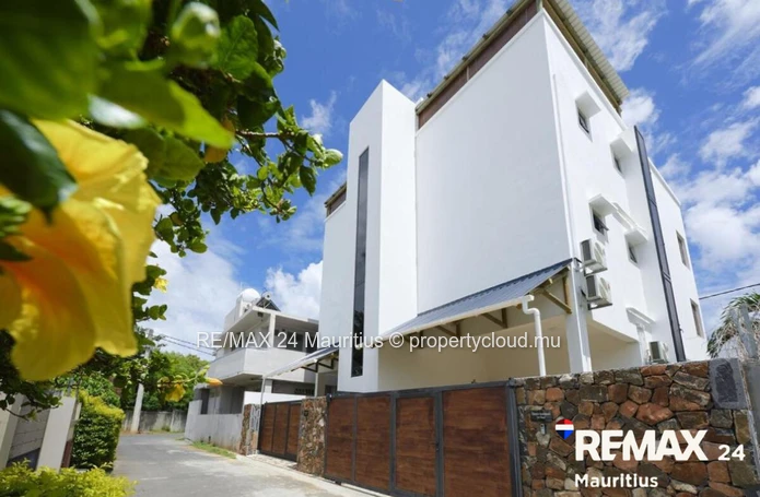 Luxury 3-Bedroom En-Suite Coastal Retreat