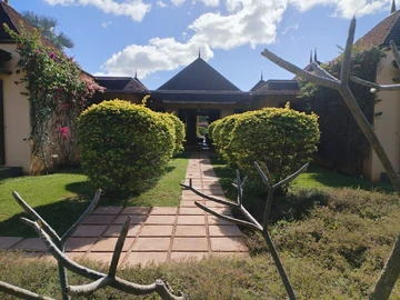 4 Bedroom Villa