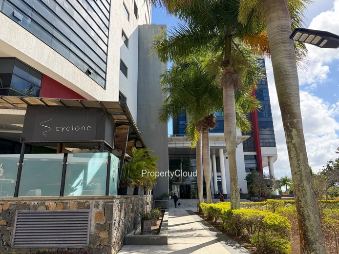 430 Sqm Office For Rent, Nexteracom Tower 3, Ebène Cybercity