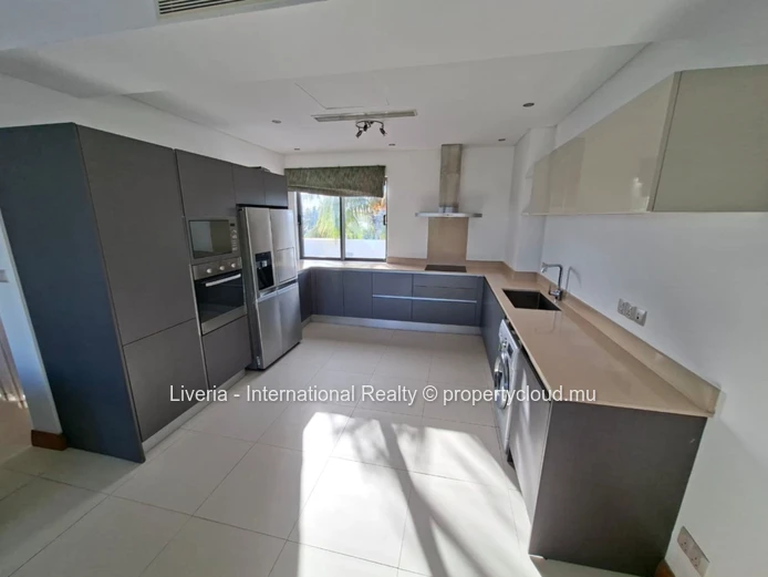 Penthouse 3 ch. en bord de mer - terrasse & piscine