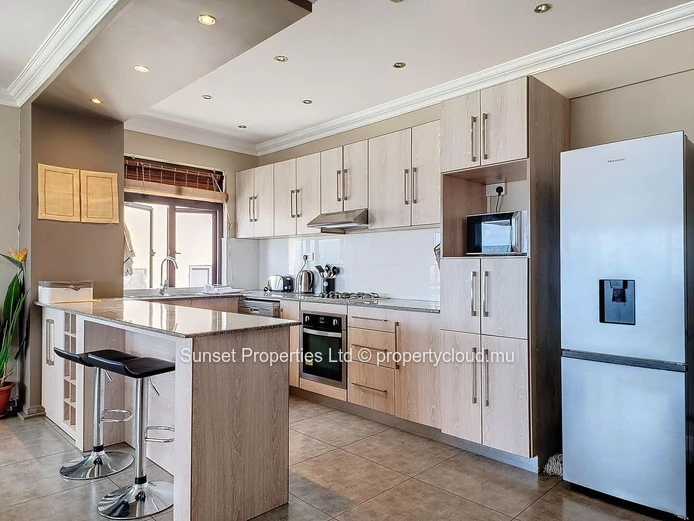 Apartment | 3 bedrooms | Sea and mountain view
