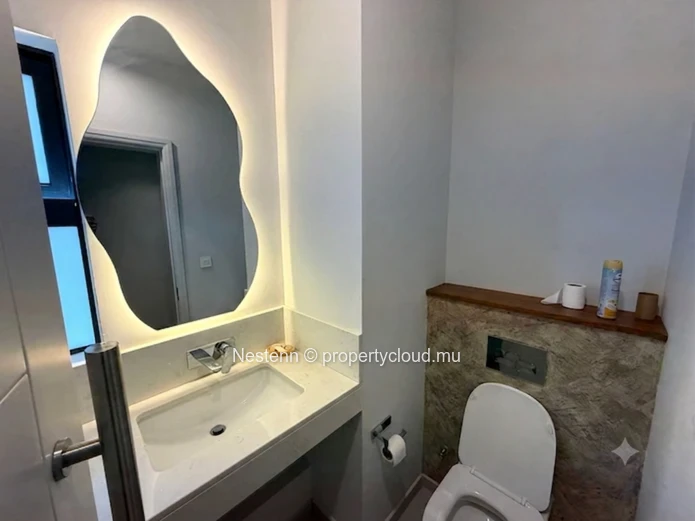 Bureau neuf & moderne de 64.67 m²