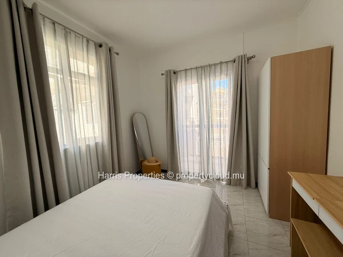 Charming First-Floor Apartment for Rent in Pereybere 