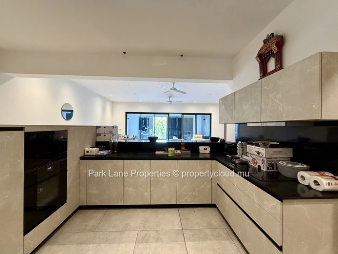 Prestigieuse unit in Bagatelle Inn