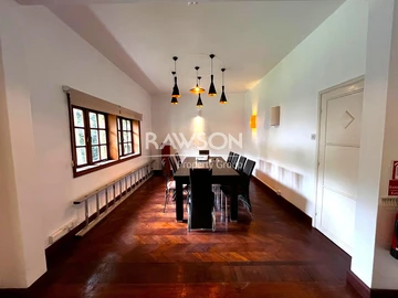 Maison de 12 Chambres