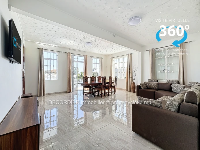 Apartment located 2 minutes' walk from Pereybere beach