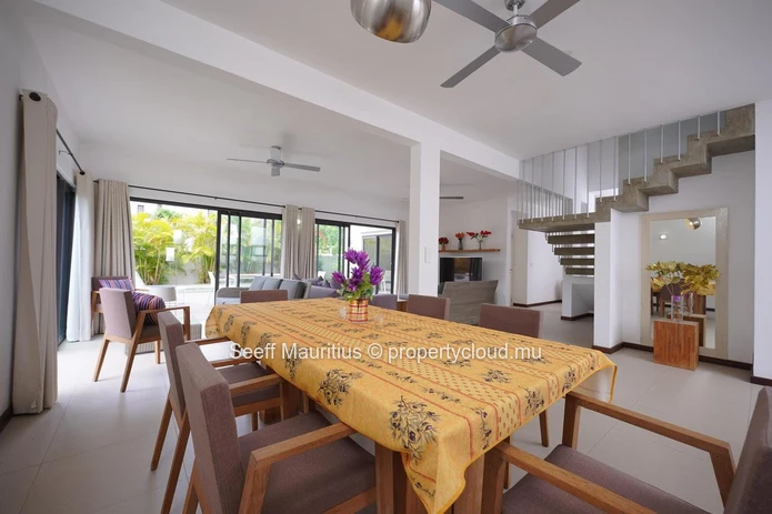 Retraite côtière : villa de 4 chambres à quelques pas de la plage de Trou Aux Biches