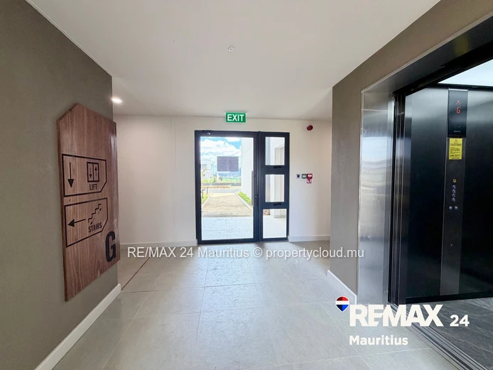 Contemporary & Stylish New Apartment in Moka