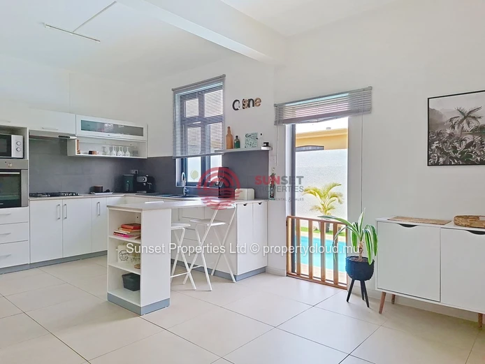 Villa avec rooftop | 3 chambres | Quartier calme