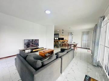 4 Bedroom Villa