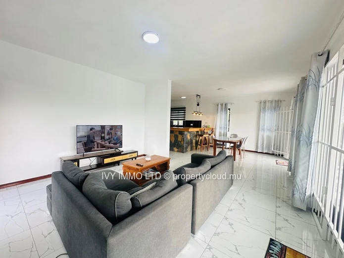 New Listing – Spacious 4-Bedroom Villa for sale in Mont Choisy