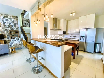 4 Bedroom Villa