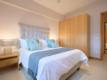 4 Bedroom Apartment