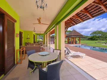 4 Bedroom Villa