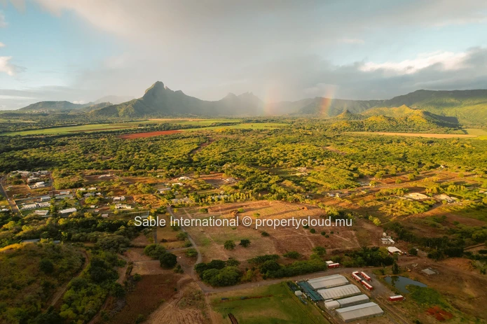 Luxurious Villa PDS with Private Pool in Tamarin, Rivière Noire - Black River Area - Mountain Views - Close to School...