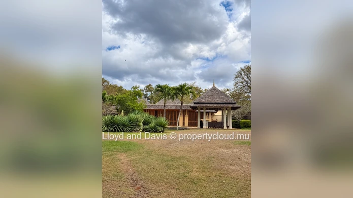 Luxury 6-Bedroom Villa with Golf Course Views in Tamarina
