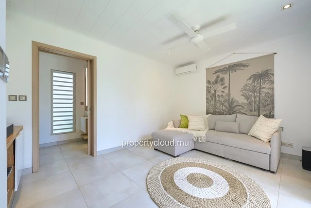 A vendre villa dans une résidence de prestige accessible aux étrangers. A deux minutes du centre de Grand Baie.