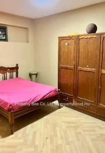 1st Floor Apartment: HillCrest Avenue / Corner of Avenue Des Dodos