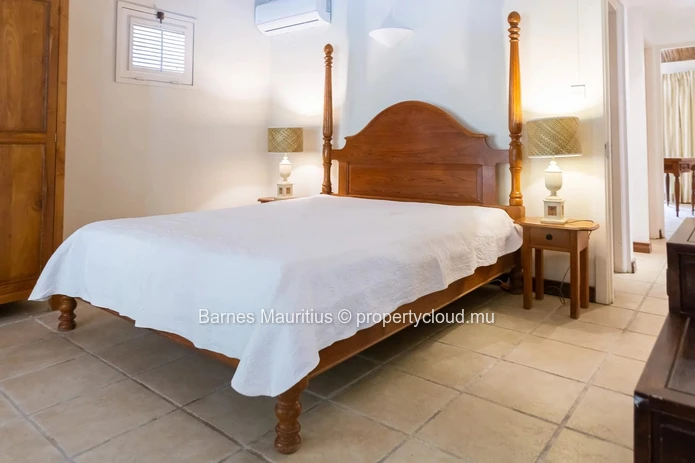 POINTE AUX CANONNIERS - Charming family home - 4 bedrooms