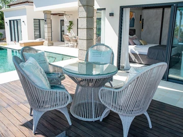 4 Bedroom Villa