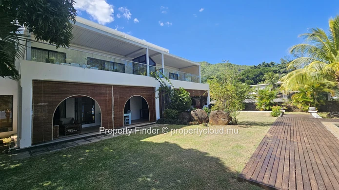Beachfront 3-Bedroom Apartment for Long-Term Rental – West Coast Mauritius