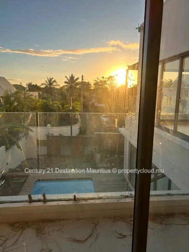 New Contemporary 4 bedroom-4 bathrooms Villa-Swimming pool-Trou aux biches , Morcellement Jhuboo