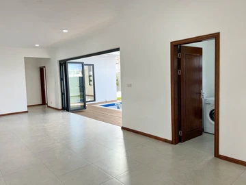 4 Bedroom Villa