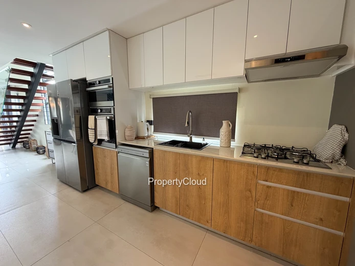 Villa For Rent | Pereybere, Chemin 20 Pieds | 4 Bedrooms | Pool And Garden | Rs 85,000 Per Month