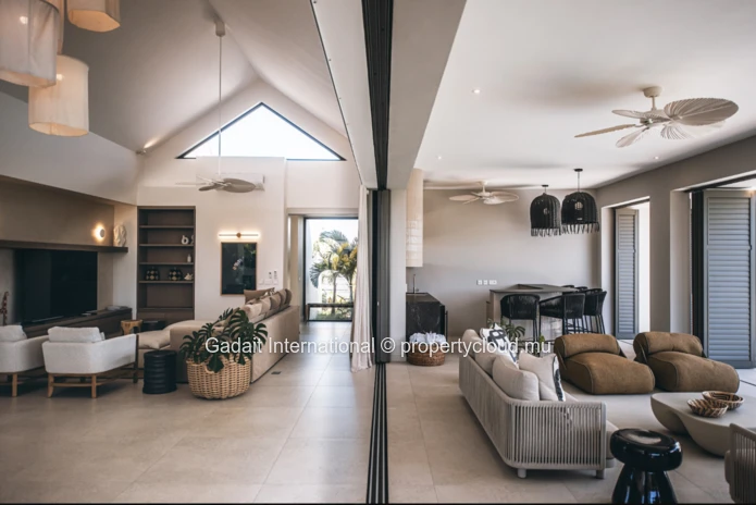 Luxury Short-Term Rental Villa in Mont Choisy Golf - 4 bedrooms and pool