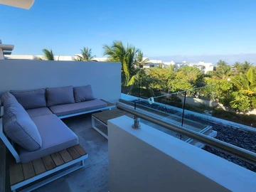 4 Bedroom Townhouse, Duplex