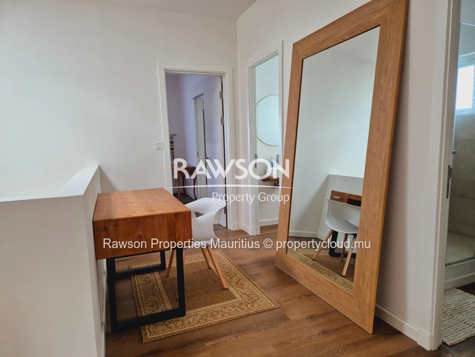 Duplexe de 3 chambres à louer à Tamarin 