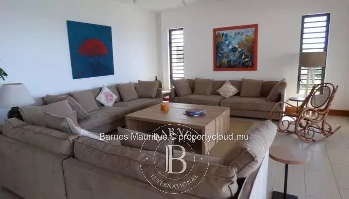 CAP MALHEUREUX – BEACH FRONT PENTHOUSE with 3 bedrooms