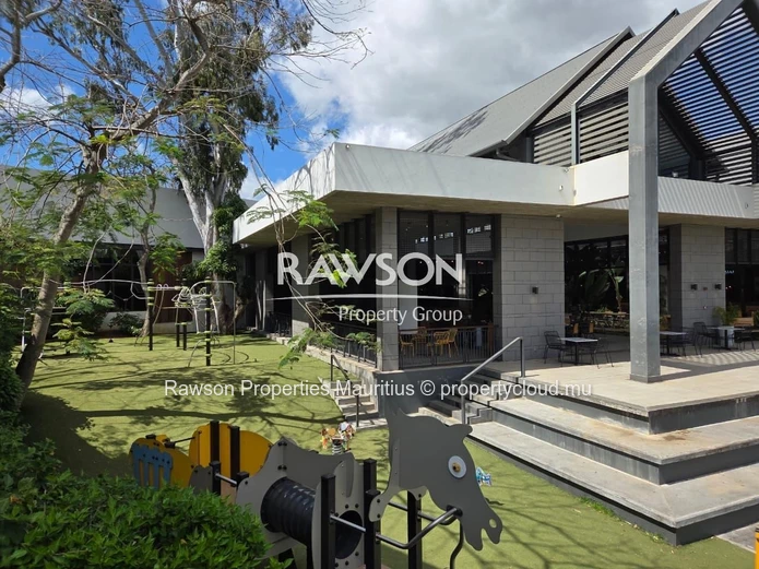 2 Bedroom Apartment | 2 Bathrooms | Pool | Shops | Medical Centre | Padel | School | Beau Plan