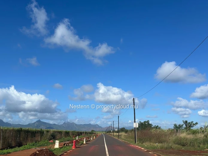 Terrain résidentiel de 321.68 m² situé dans un morcellement paisible 