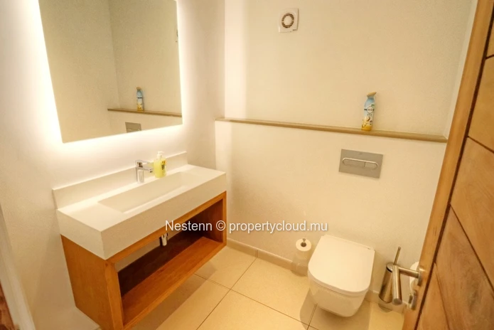 Appartement neuf et moderne de 3 chambres en résidence sécurisée.