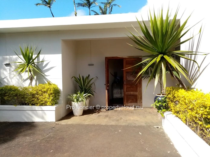 House in Curepipe - Modern and renovated 