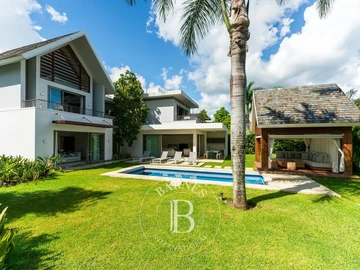 4 Bedroom Villa