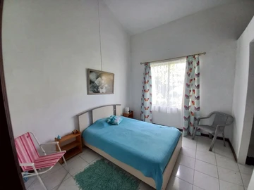 8 Bedroom House