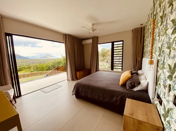 5 Bedroom Villa