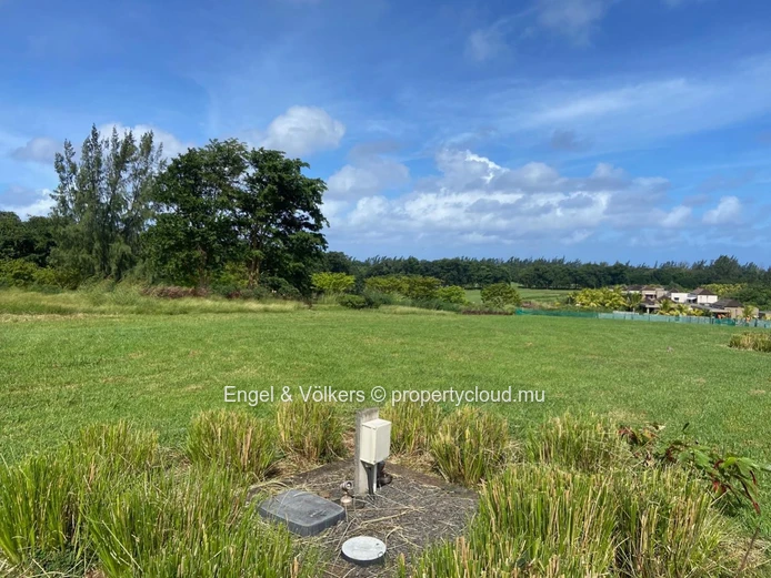 Land in a Renowned Golf Estate